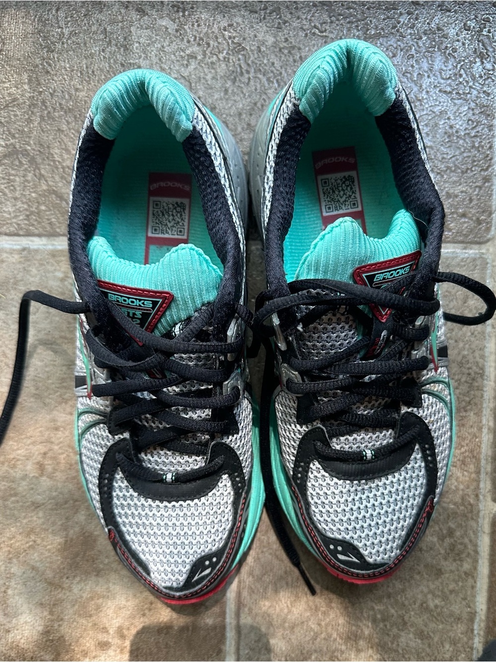Brooks Women’s Sneakers — Teal and Black